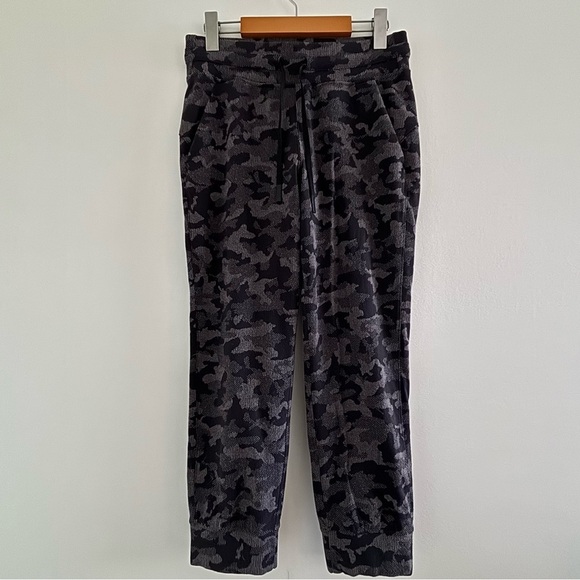 lululemon athletica Pants - Lululemon Ready to Rulu Camo joggers